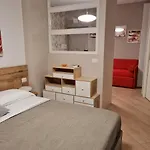Oda ve Kahvaltı Euforia - Tre Sedi - Three Locations Napoli