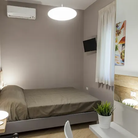 Euforia - Tre Sedi - Three Locations Bed & Breakfast 2*