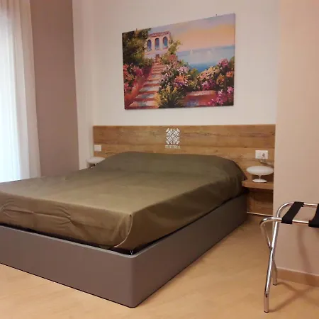 Euforia - Tre Sedi - Three Locations 4* Napels