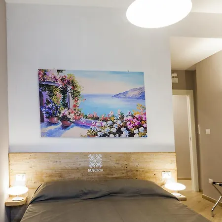 Bed & Breakfast Euforia - Tre Sedi - Three Locations 4*